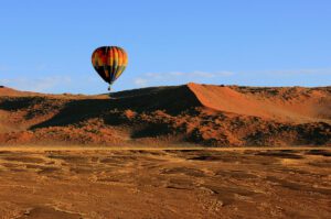 Balloon In Dunes 1 1