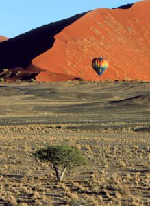 Balloon In Dunes 2 1